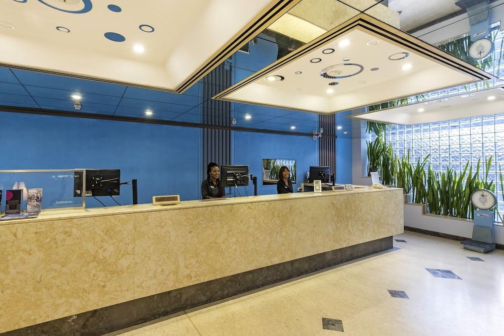 Quality Hotel Ambassador Перт Экстерьер фото
