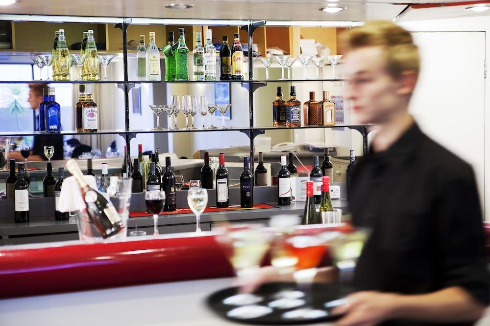 Quality Hotel Ambassador Перт Экстерьер фото