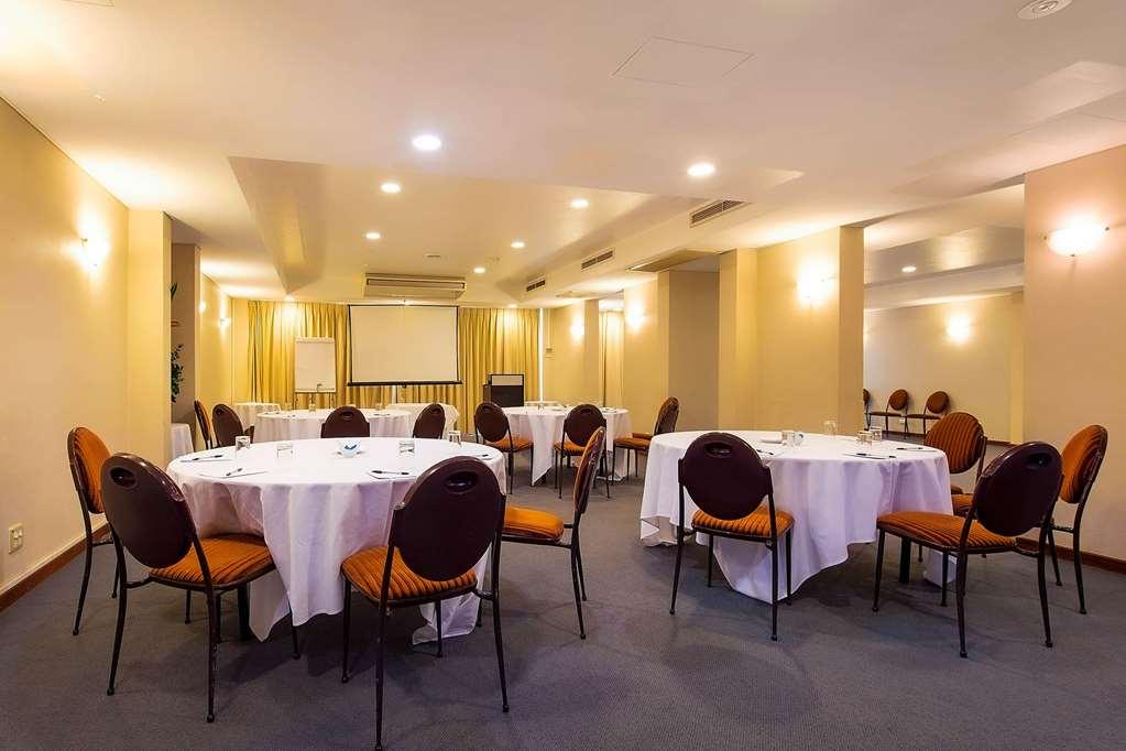 Quality Hotel Ambassador Перт Удобства фото